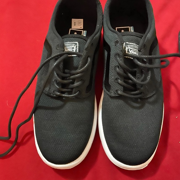 Vans - Picture 3 of 5